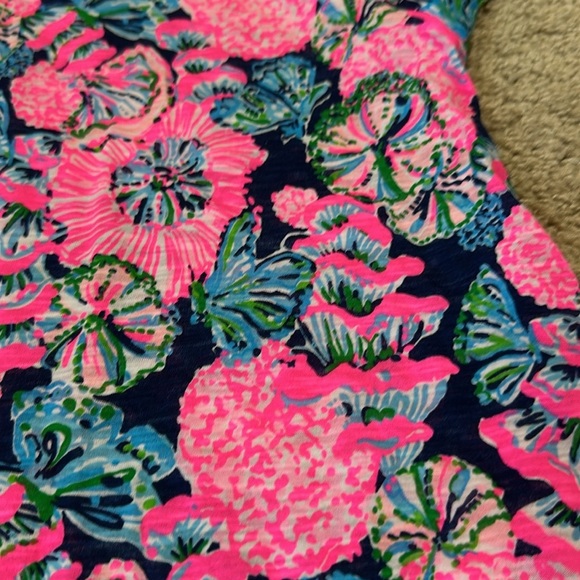 Lilly Pulitzer Etta scoop neck tee XXS - Picture 2 of 5